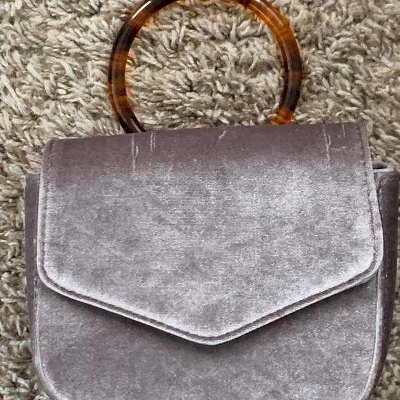 Anthropologie Lilac Gray Velvet Flap Bag with Tortoiseshell Handle - Picture 5 of 9